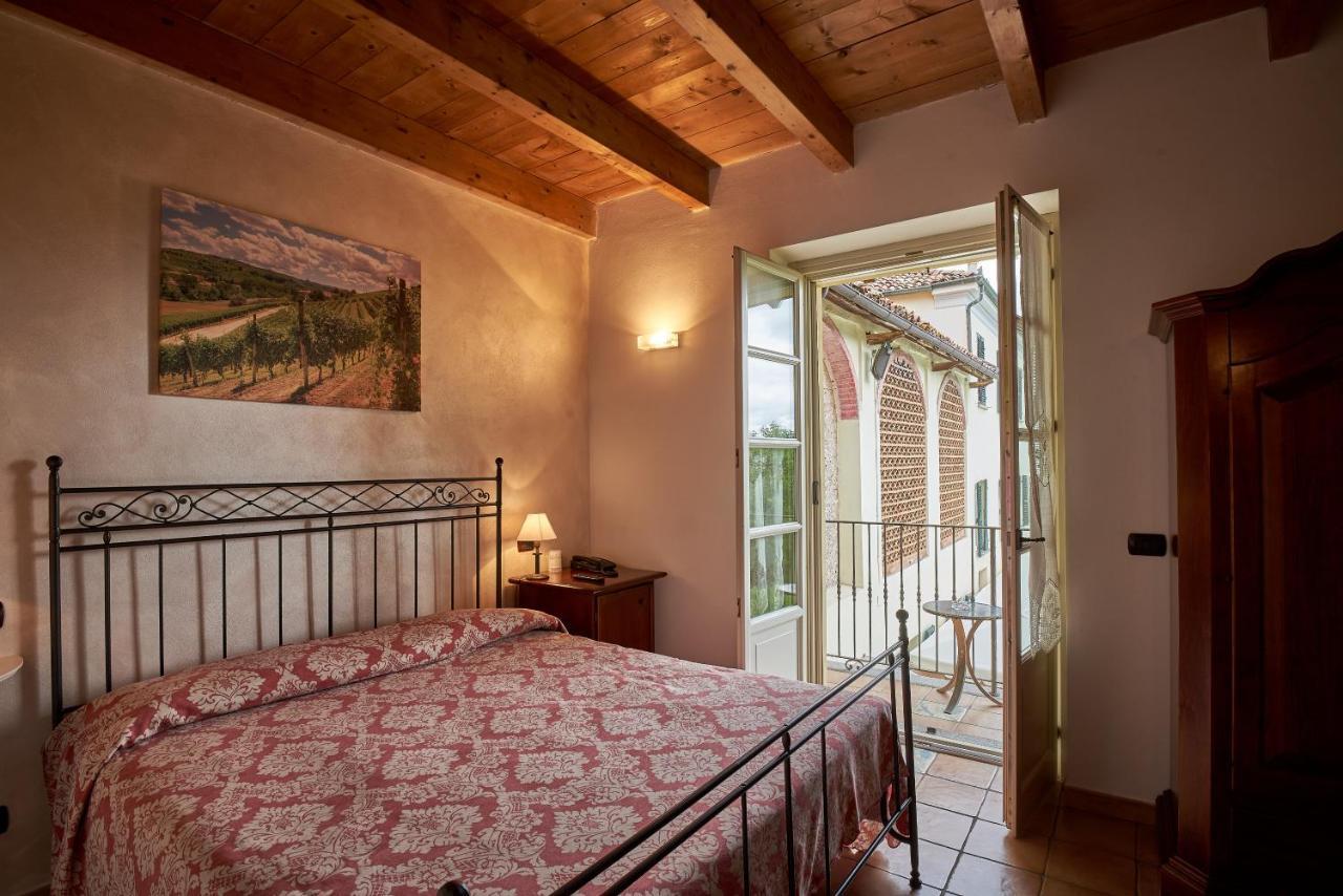 Agriturismo Podere La Piazza Костильоле-д'Астри Экстерьер фото