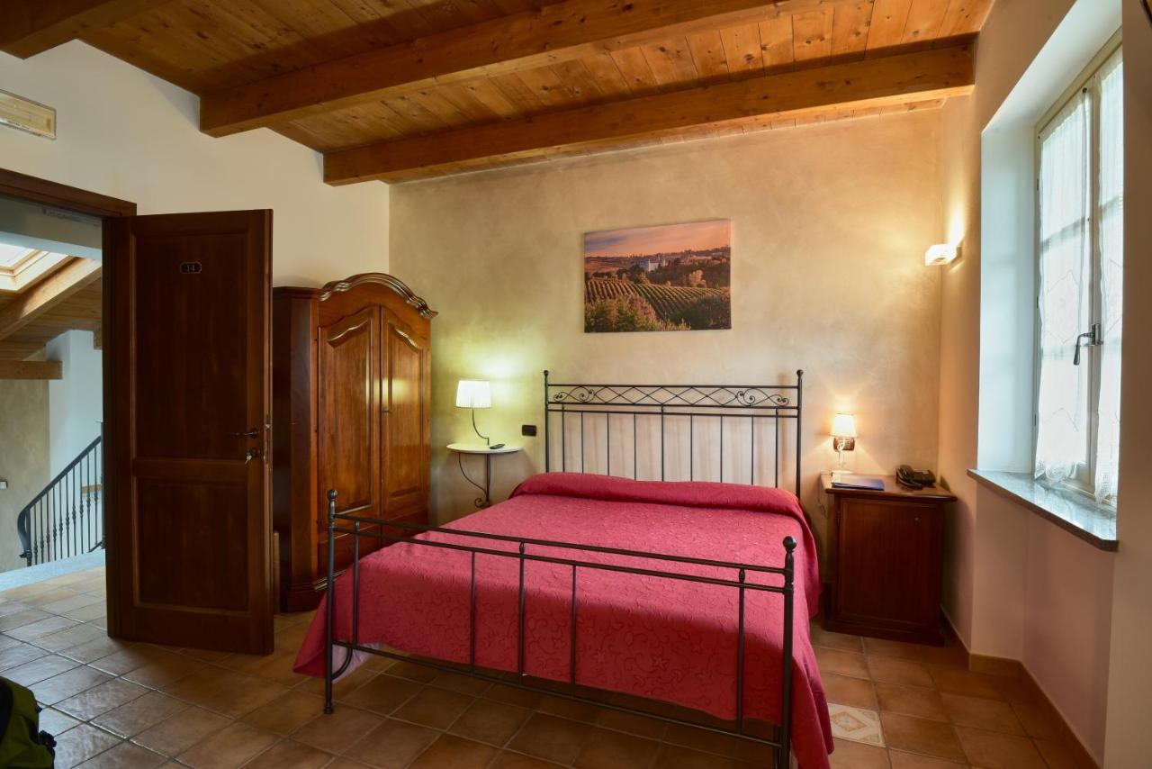 Agriturismo Podere La Piazza Костильоле-д'Астри Экстерьер фото