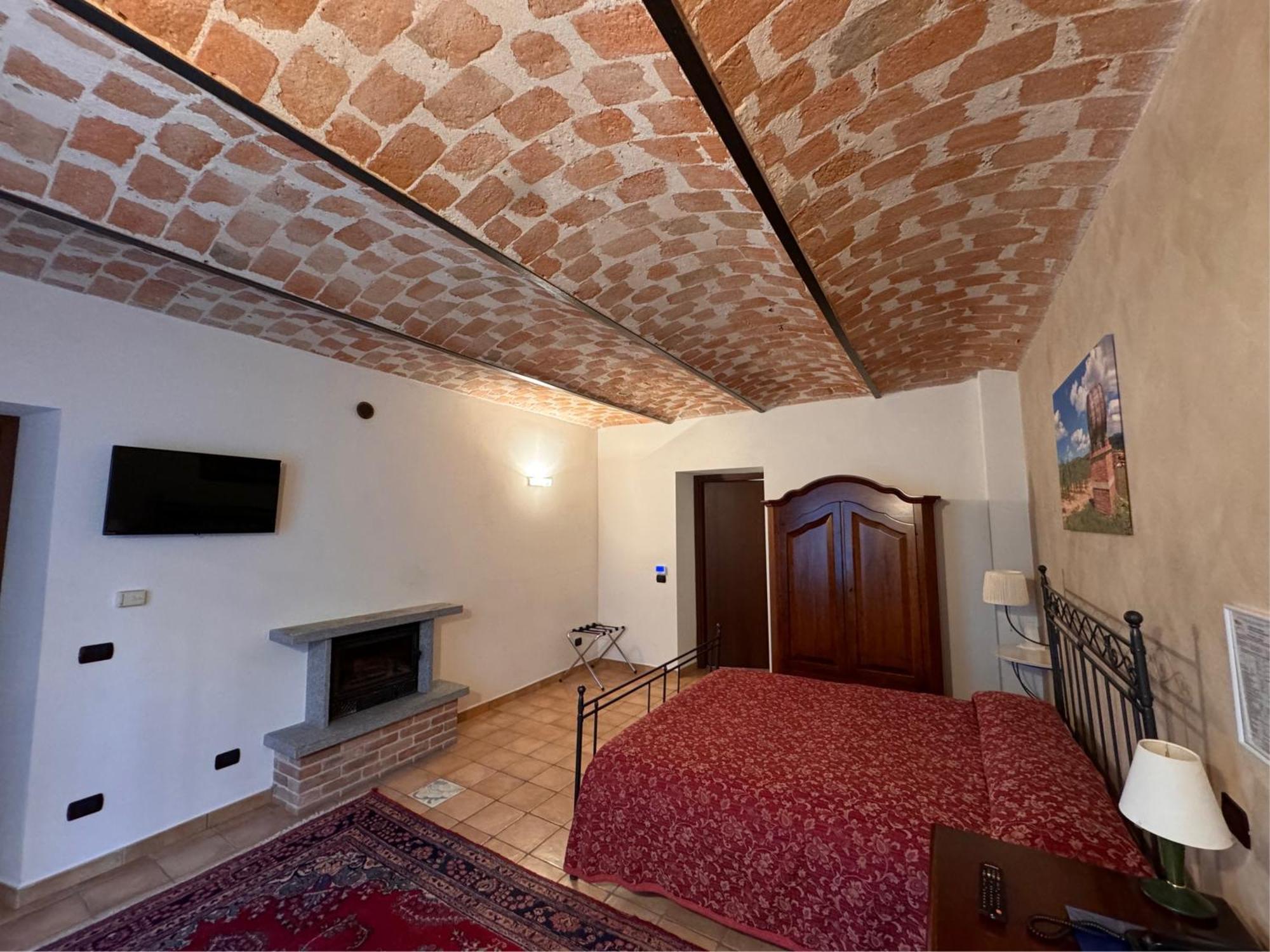 Agriturismo Podere La Piazza Костильоле-д'Астри Экстерьер фото