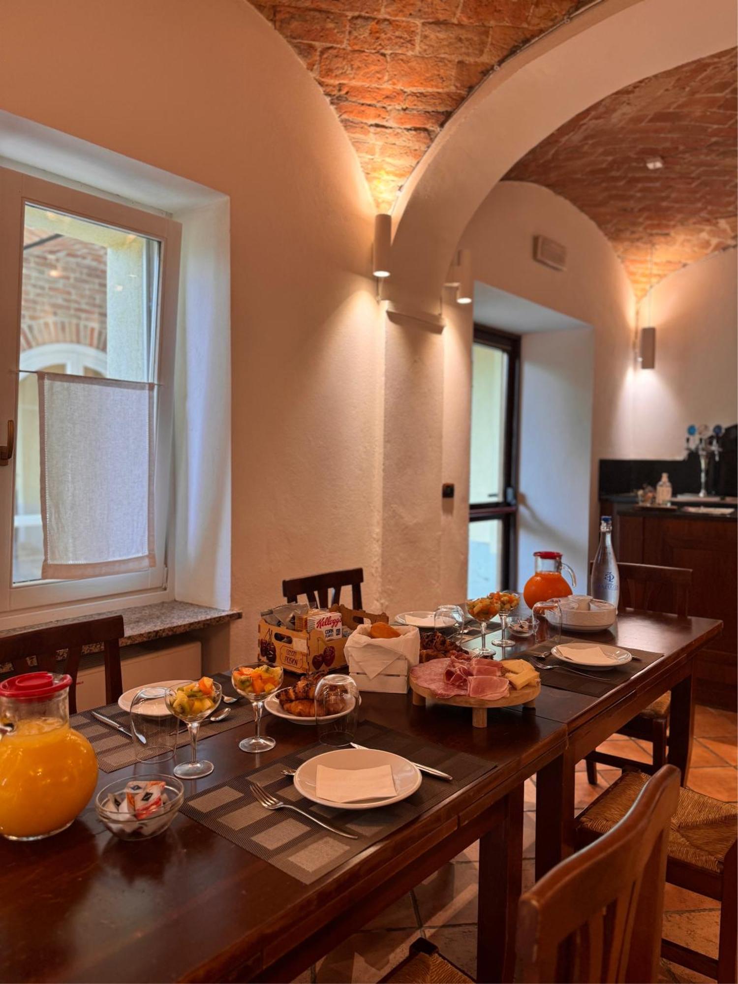 Agriturismo Podere La Piazza Костильоле-д'Астри Экстерьер фото